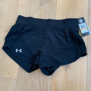 NWT Under Armour Speedpocket shorts